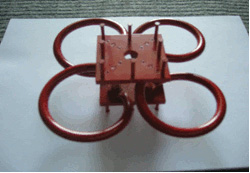 [写真3]&emsp;鋼製履歴ダンパーの模型