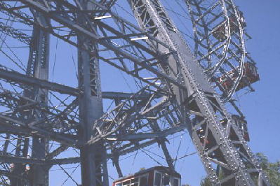 [写真]&nbsp;ウイーンの観覧車